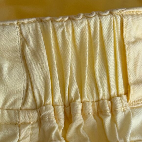 Chico's 3 Yellow Cargo Capris Pants Womens Size 16 Cotton stretch pockets - Picture 8 of 8